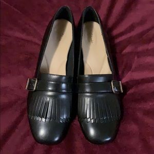 Clarks Artisan Tealia heels with kilt and buckle